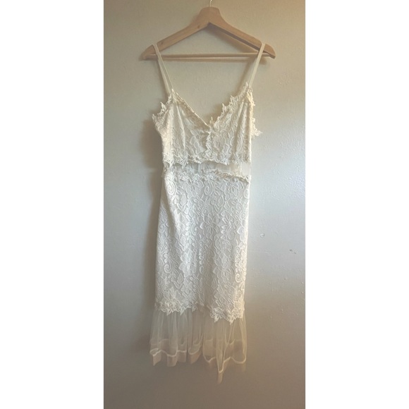 White Bodycon dress for bachelorette - Picture 1 of 6